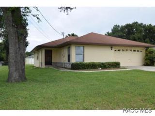 6067 Oneida St, Inverness, FL 34452-7745