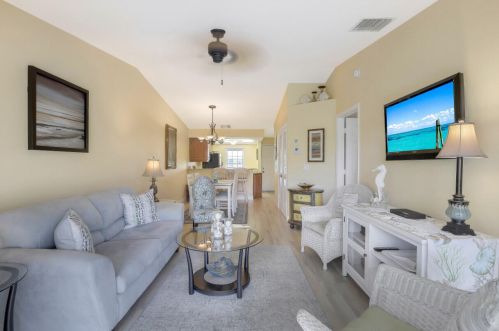 850 Elkhorn Ct, Marco Island, FL 34145-2230