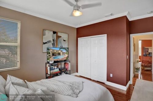 13451 21st St, Hollywood FL  33027-2671 exterior