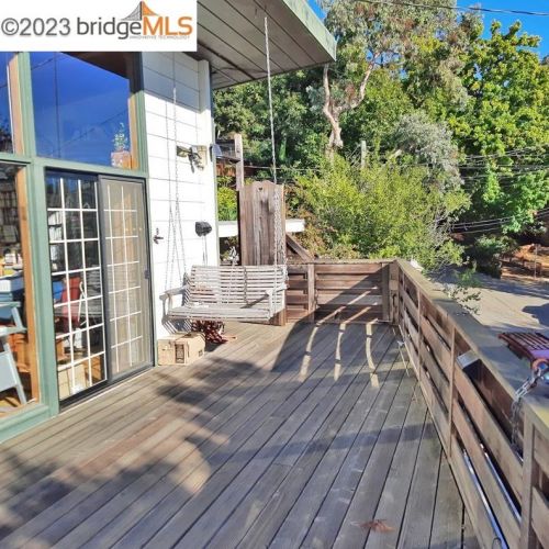 2325 Oak St, Berkeley CA  94708-1697 exterior