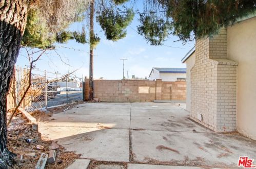 44634 Andale Ave, Lancaster, CA 93535-3132