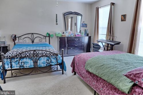 43 Wooten Ct, Dover DE  19904-3863 exterior