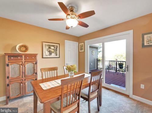 224 Maple St, Ephrata PA  17522-2513 exterior