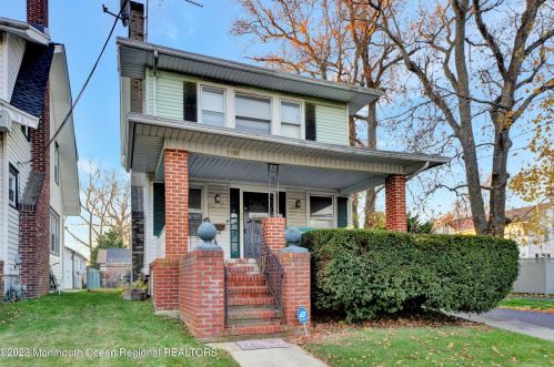 1107 Langford St, Tinton Falls, NJ 07712-5021
