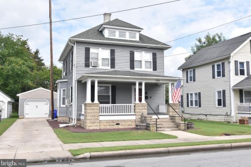 209 Delaware Ave, Harrington DE  19952-1236 exterior