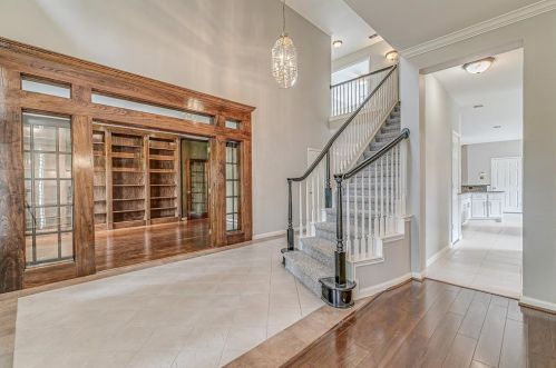 1800 Southwicke Dr, Lewisville TX  75022-8430 exterior