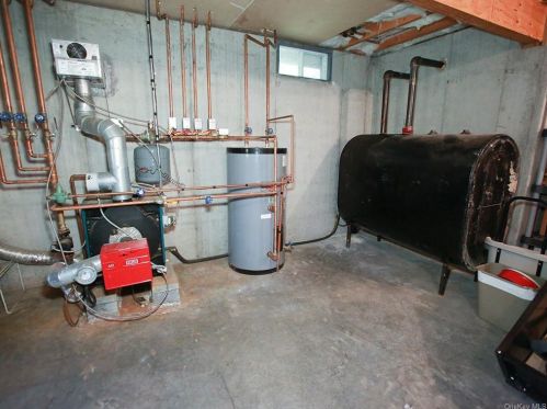 194 High Meadows Rd, Walden NY  12586-2609 exterior