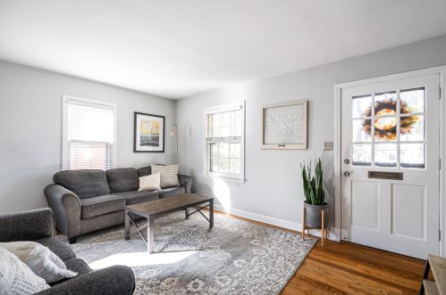 200 79, Milwaukee WI 53219-1707 exterior