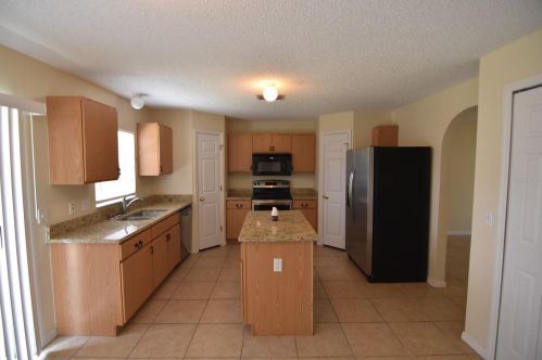 1058 Falcon St, Deltona, FL 32725-7314