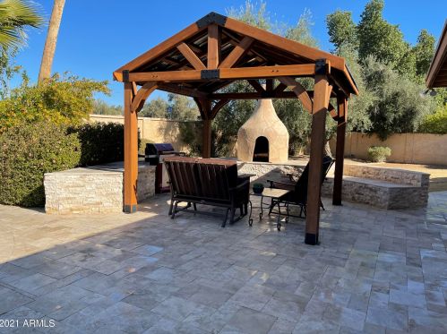 7204 Paradise Dr, Scottsdale AZ 85260-5436 exterior