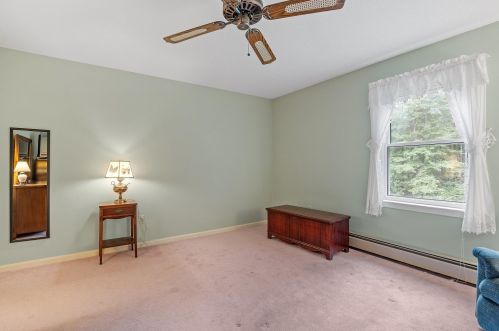 246 Church Rd, Allenstown NH  03275-2903 exterior