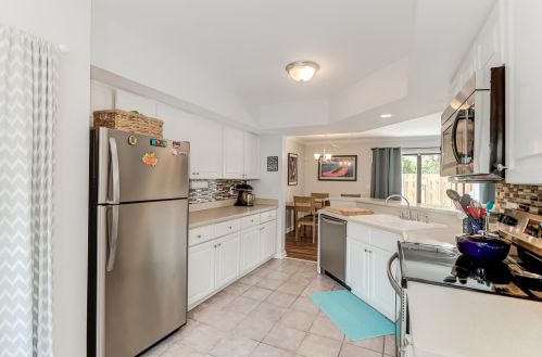 1823 Parc Vue Ave, Mount Pleasant SC  29464-7512 exterior