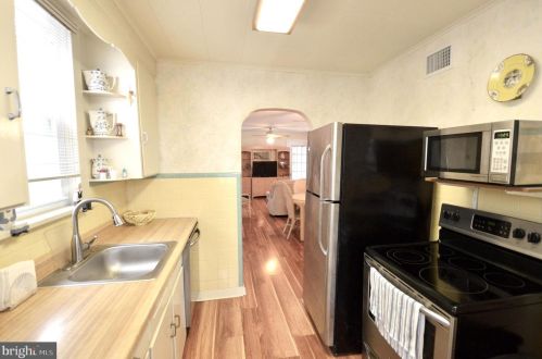 110 Buffalo Ave, Atlantic City NJ  08406-2003 exterior