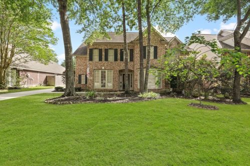 2902 Maple Bend Dr, Humble, TX 77345-2318