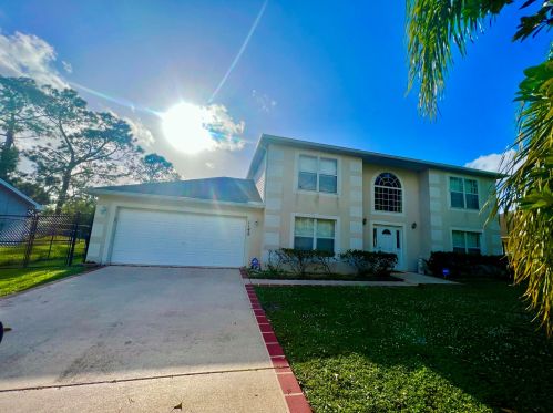 1142 Floresta Dr, Fort Pierce FL  34983-2758 exterior