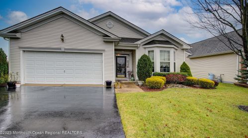24 Wooten Ct, Jackson Twp, NJ 08527-4685