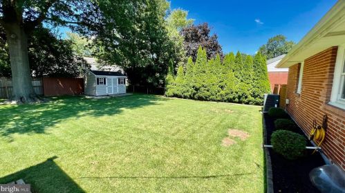 2023 Kynwyd Rd, Wilmington DE  19810-3843 exterior