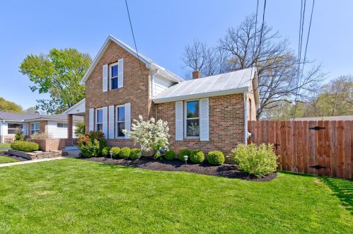 256 Oregon St, Johnstown OH  43031-1237 exterior