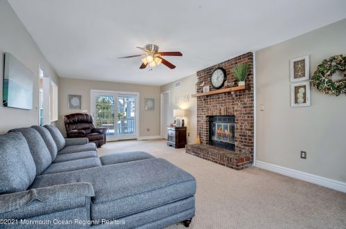 3071 Governors Xing, Belmar NJ 07719-4543 exterior