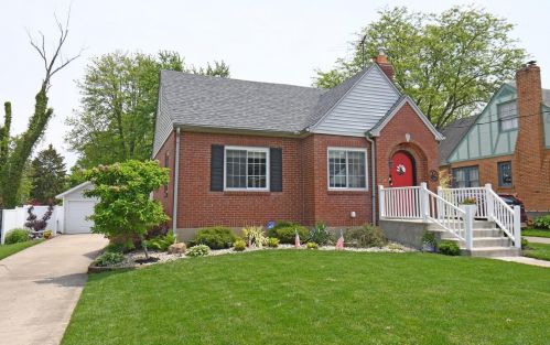 1182 Ayershire Ave, Cincinnati, OH 45230-3819