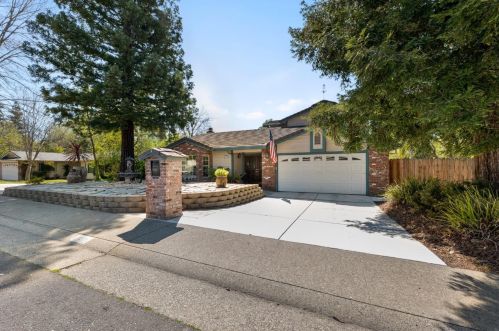7225 Suncreek Way, Citrus Heights, CA 95662-2435