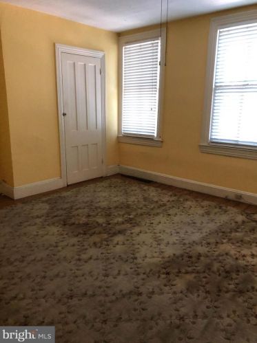 674 Lamberton St, Trenton NJ  08611-2912 exterior