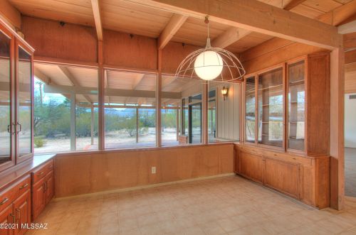 2315 Greenlee Rd, Tucson, AZ 85719-2015