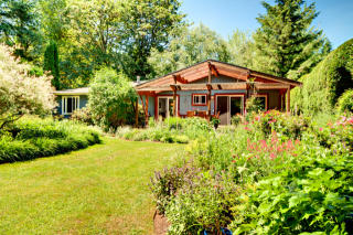3034 245 Ave, Redmond WA  98074-3454 exterior