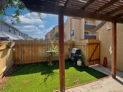 1644 Stone Edge Cir, El Cajon CA  92021-2974 exterior