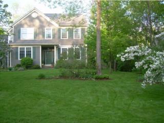 112 Stonegate Ln, Shelburne, VT 05482-6463