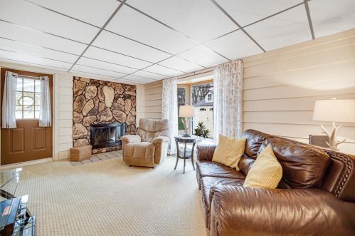 9873 Olcott Ave, Dyer IN 46373-9286 exterior