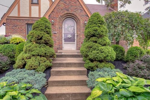 3811 Biehl Ave, Cincinnati, OH 45248-3201