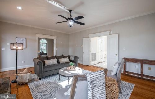 281 Golden Woods Ct, Great Falls VA  22066-4152 exterior