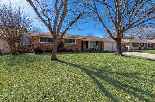 6024 Welch Ave, Fort Worth, TX 76133-3635