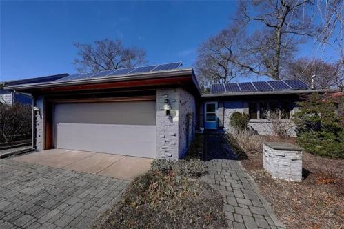 230 Laurel Ave, Providence, RI 02906-5706