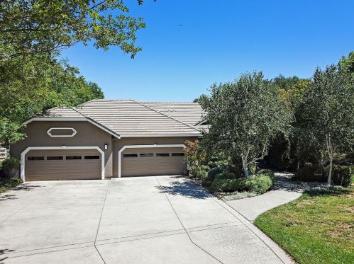 10000 Walter Welsher Ct, Gilroy CA  95020-9704 exterior