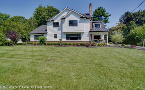 35 Girard Ave, West Long Branch, NJ 07764-1220