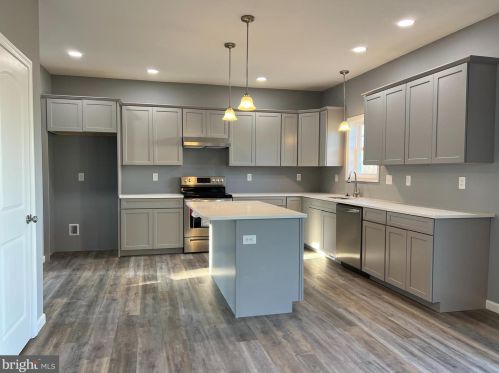 20 Steeple Chase Dr, York Haven PA  17370 exterior