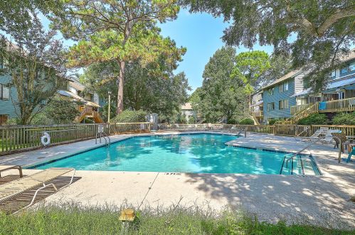1130 Silent Harbor Ct, Mount Pleasant SC  29464-9021 exterior