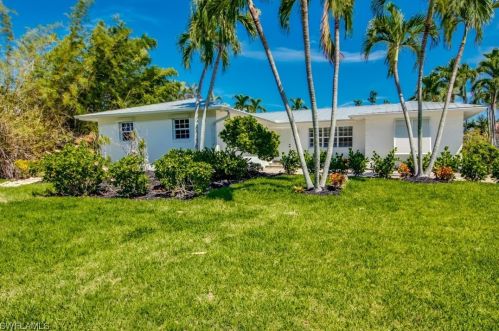 1605 Bunting Ln, Sanibel, FL 33957-4206
