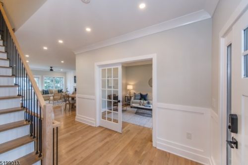 84 Elmwood Ave, Chatham Township NJ  07928-2628 exterior