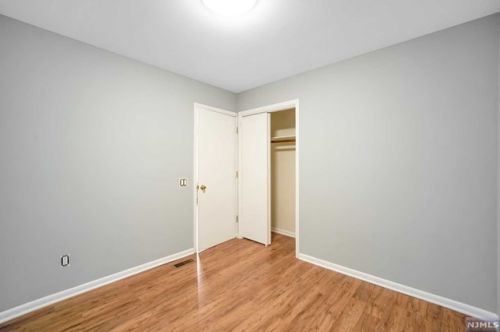 1175 Congress Ave, Teaneck NJ  07666-5858 exterior