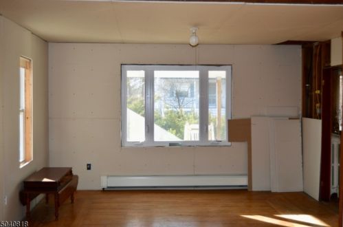 49 Main St, Flemington NJ  08822-1413 exterior