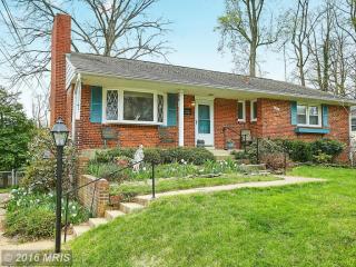 7521 Inzer St, Springfield, VA 22151-2922