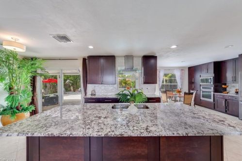 26877 Lost Woods Cir, Bonita Springs, FL 34135-5366