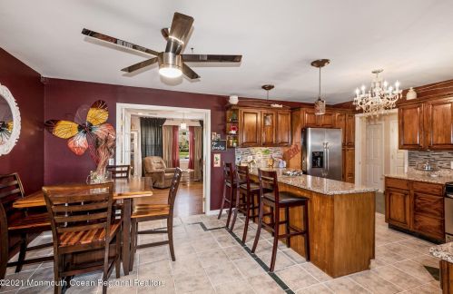 323 Lk Shr Dr, Bricktown NJ 08723-6013 exterior