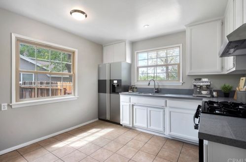 802 Avenue, Lancaster CA 93536 exterior