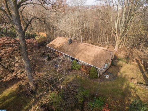 3317 Arcola Rd, Collegeville, PA 19426-3465
