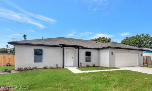 851 Kenilworth Ct, Titusville FL  32780-7711 exterior