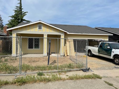 209 Sherman Ave, Manteca CA  95336-4716 exterior